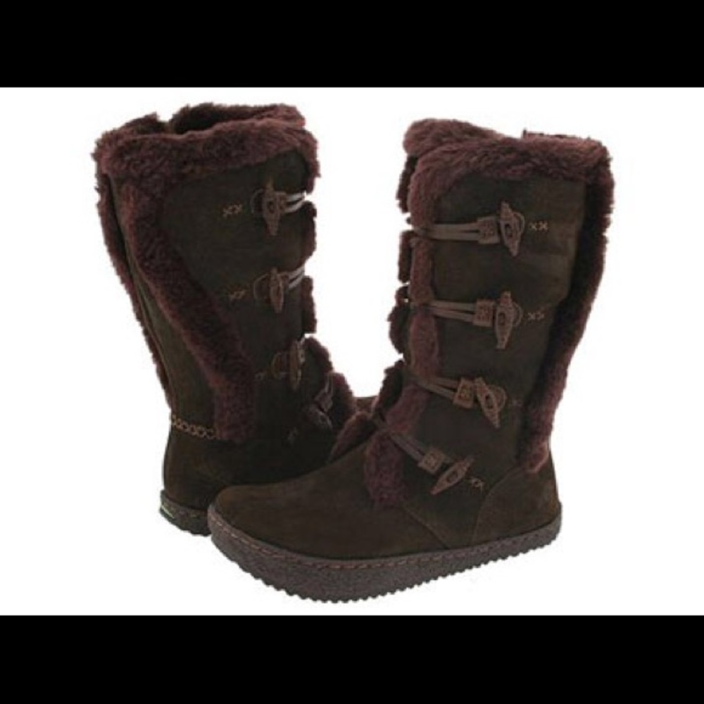 Earth Boots - Lounge in Badger Brown BNWT/box sz7